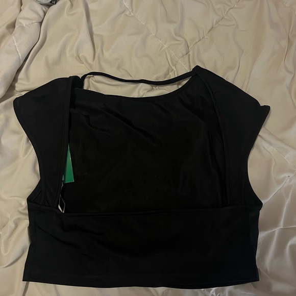 Backless top - Picture 2 of 2